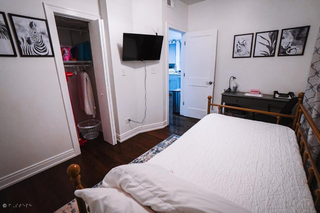 The Blue Golden Luxury Modern 3- Bedroom Apartment In 시카고 외부 사진